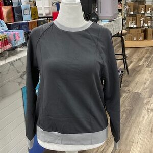 Women’s Two-Tone Crewneck Pullover Sweatshirt - Charcoal/Light Gray